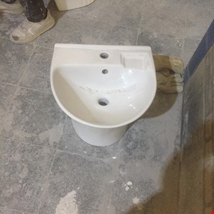 روشویی نیم پایه
